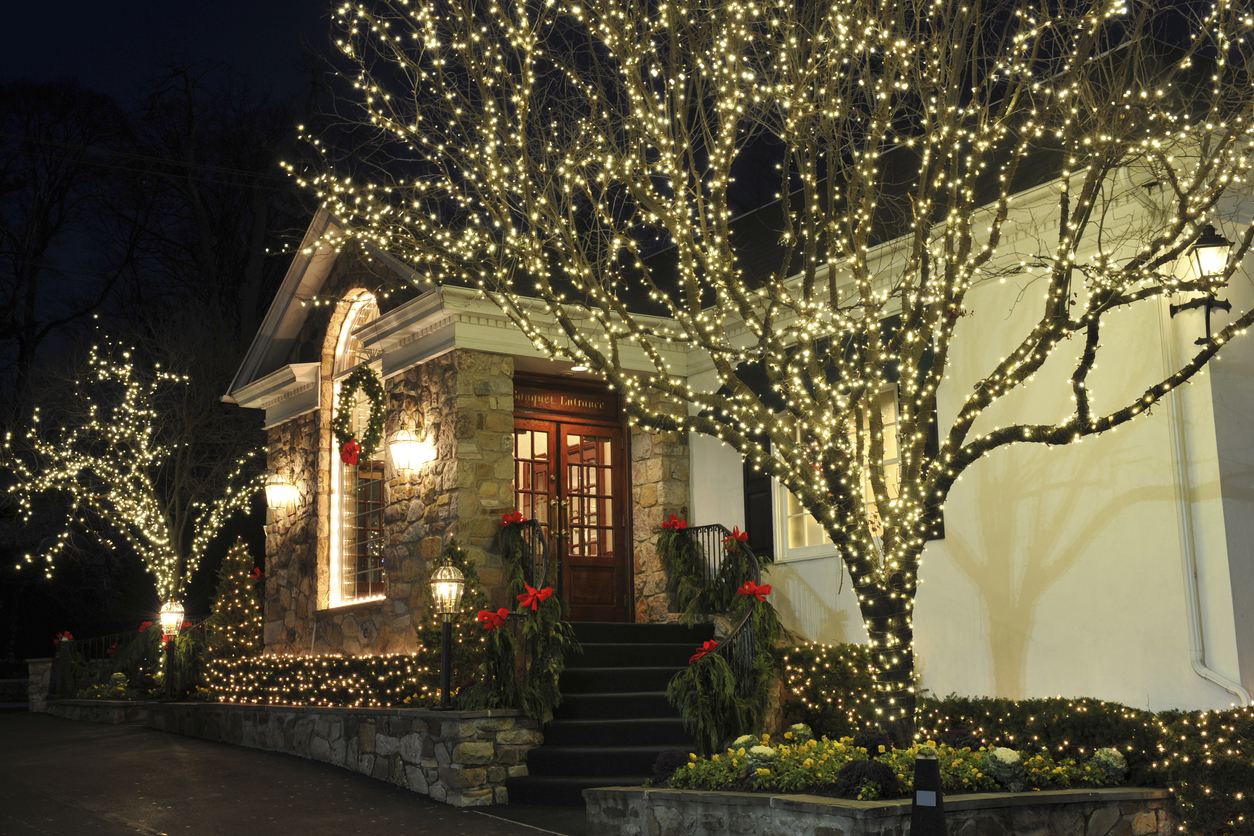 Mistakes Choosing A Residential Holiday Lighting Installation Company